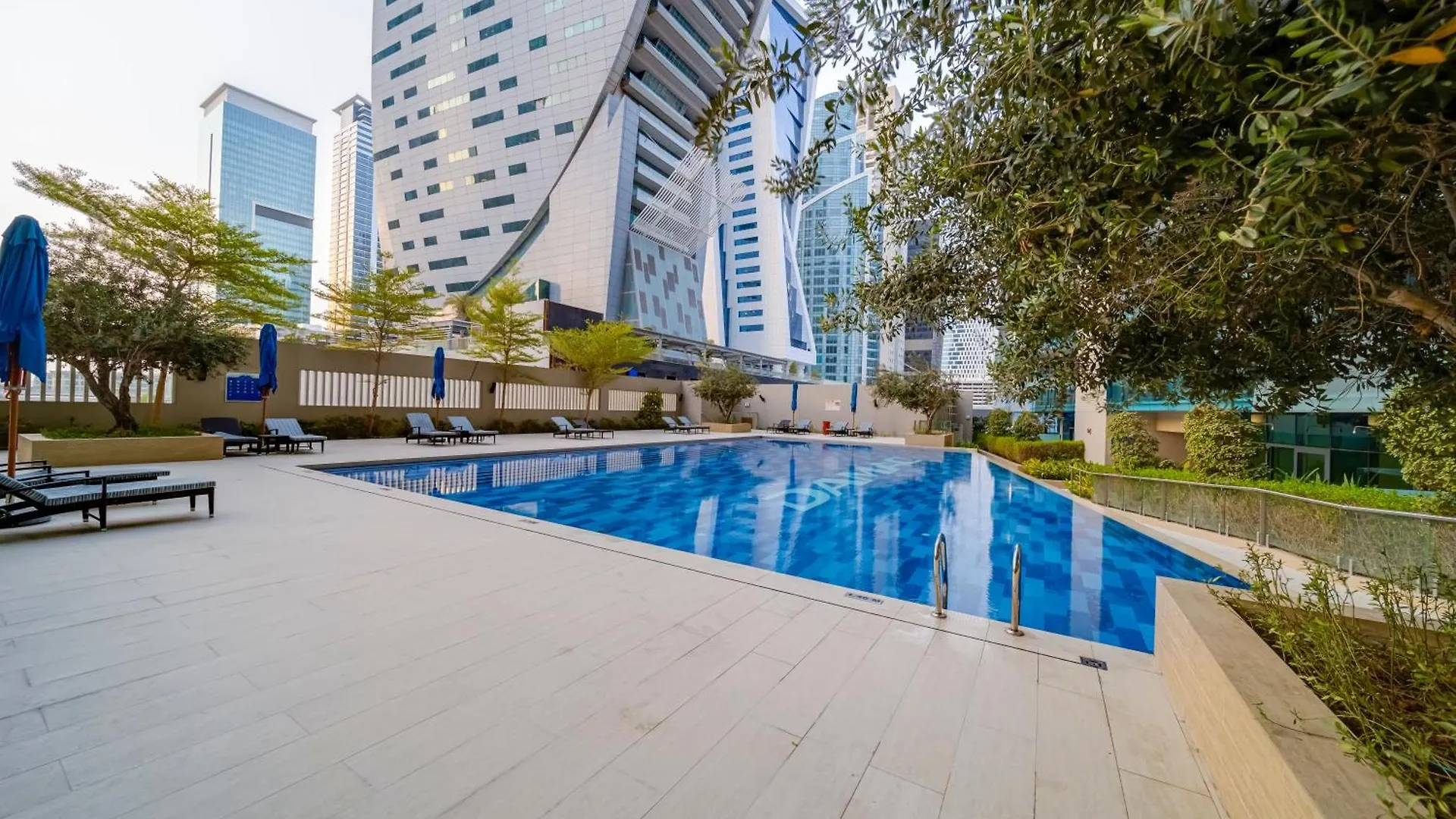 Chic 1Br Getaway- 4Min Walk To Business Bay Metro & 10Min To Burj Khalifa Διαμέρισμα Ντουμπάι