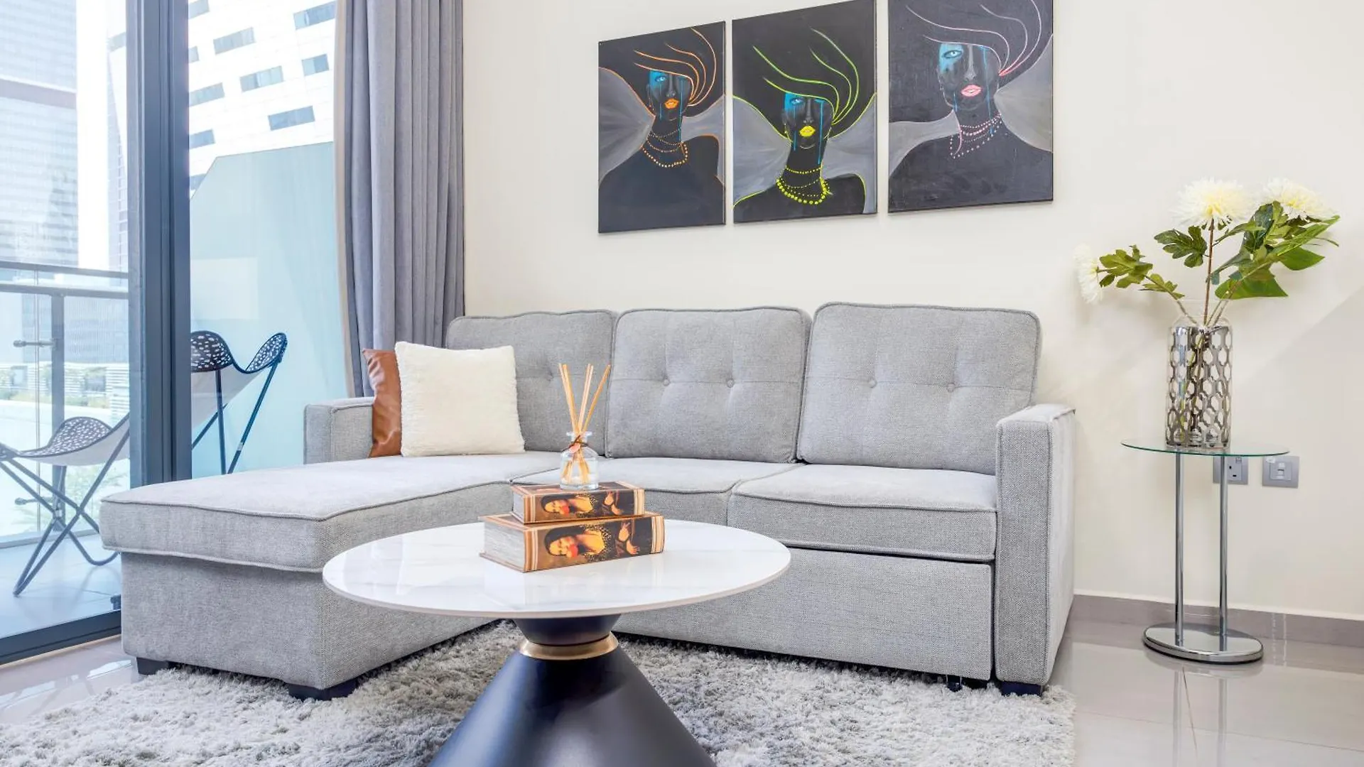 Chic 1Br Getaway- 4Min Walk To Business Bay Metro & 10Min To Burj Khalifa Διαμέρισμα Ντουμπάι