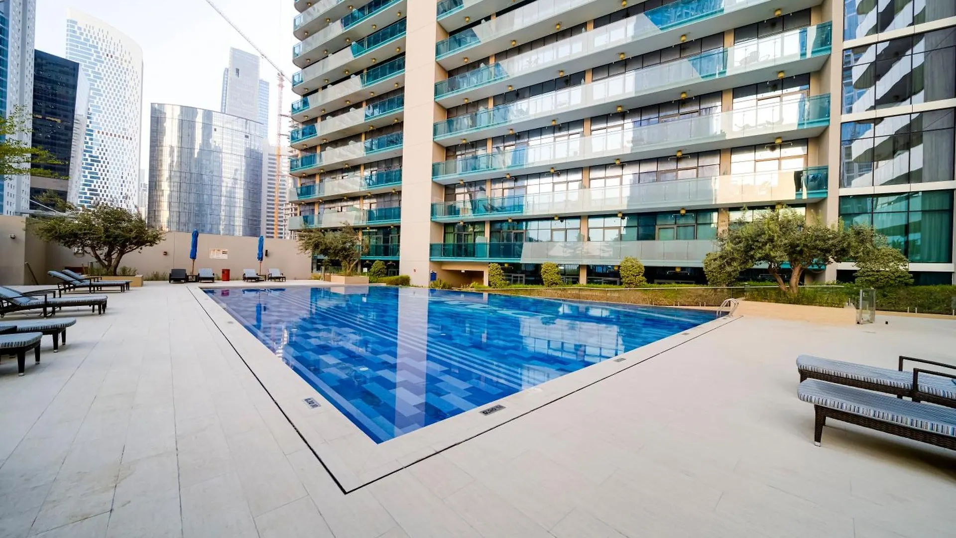 Chic 1Br Getaway- 4Min Walk To Business Bay Metro & 10Min To Burj Khalifa Daire Dubai Birleşik Arap Emirlikleri