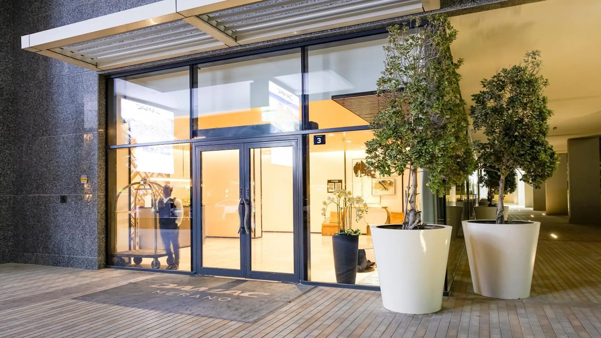 Chic 1Br Getaway- 4Min Walk To Business Bay Metro & 10Min To Burj Khalifa Daire Dubai Birleşik Arap Emirlikleri