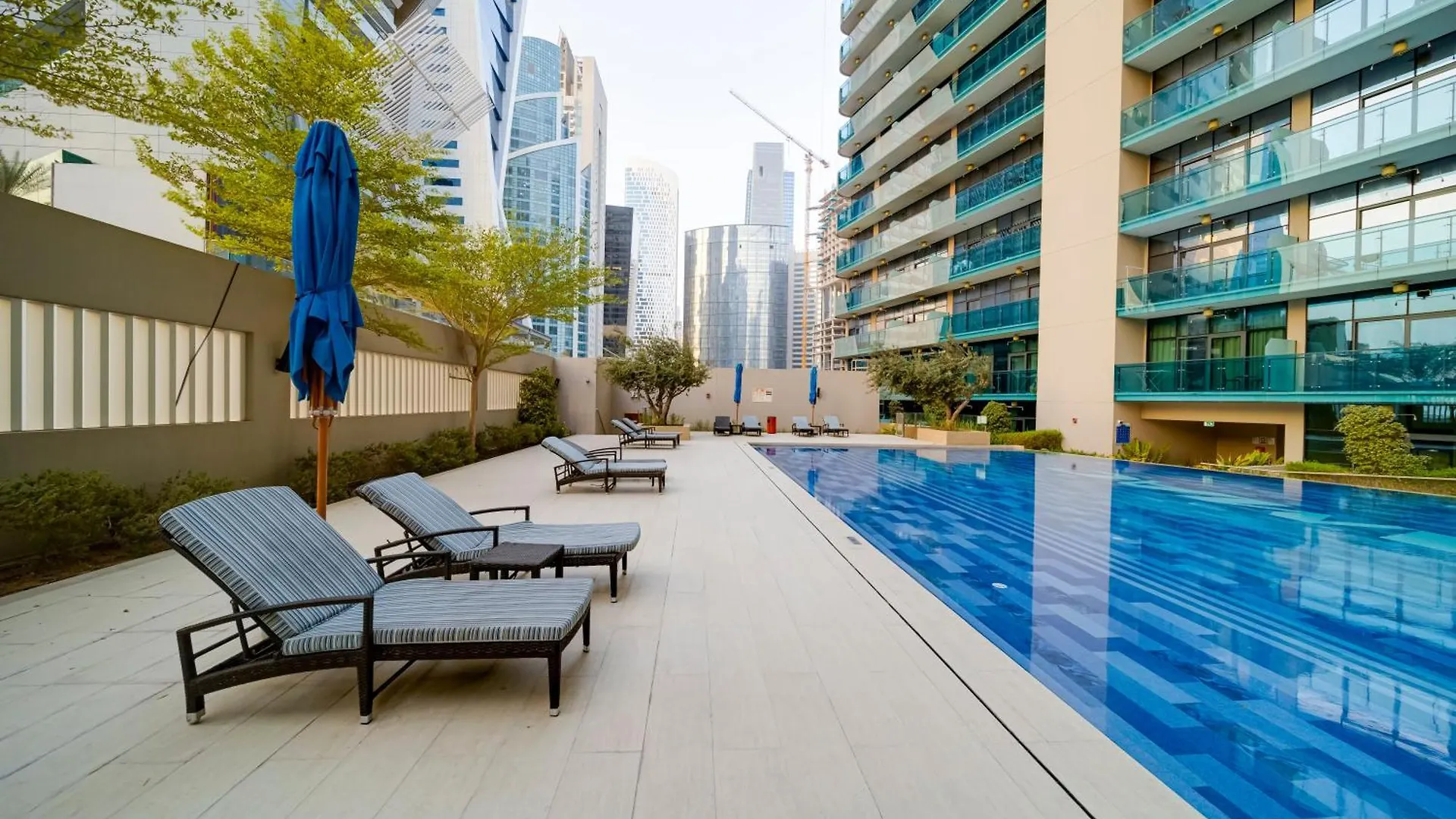Chic 1Br Getaway- 4Min Walk To Business Bay Metro & 10Min To Burj Khalifa Daire Dubai