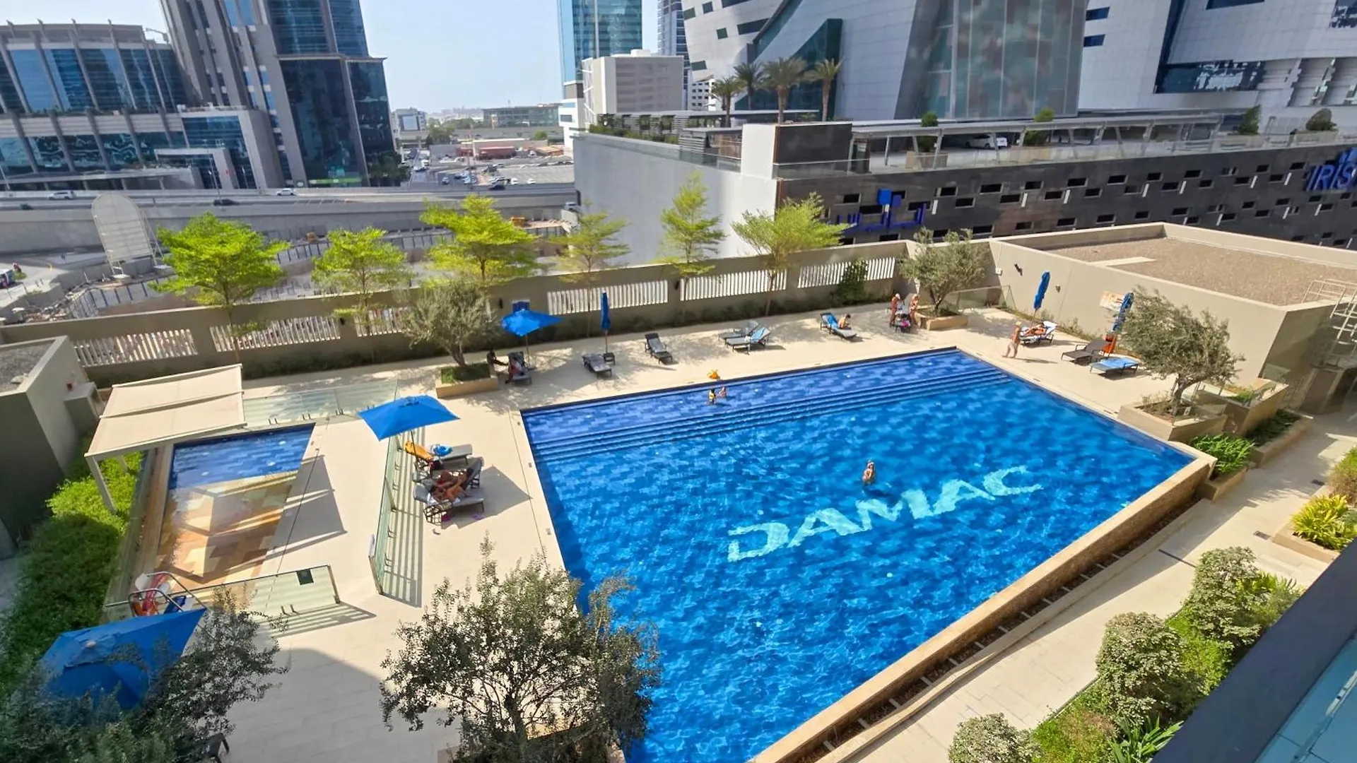 Chic 1Br Getaway- 4Min Walk To Business Bay Metro & 10Min To Burj Khalifa Daire Dubai